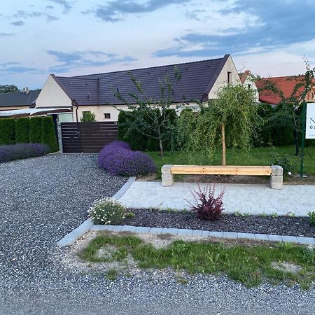 Ferienwohnung Ölyv Fertőrákos Exterior foto